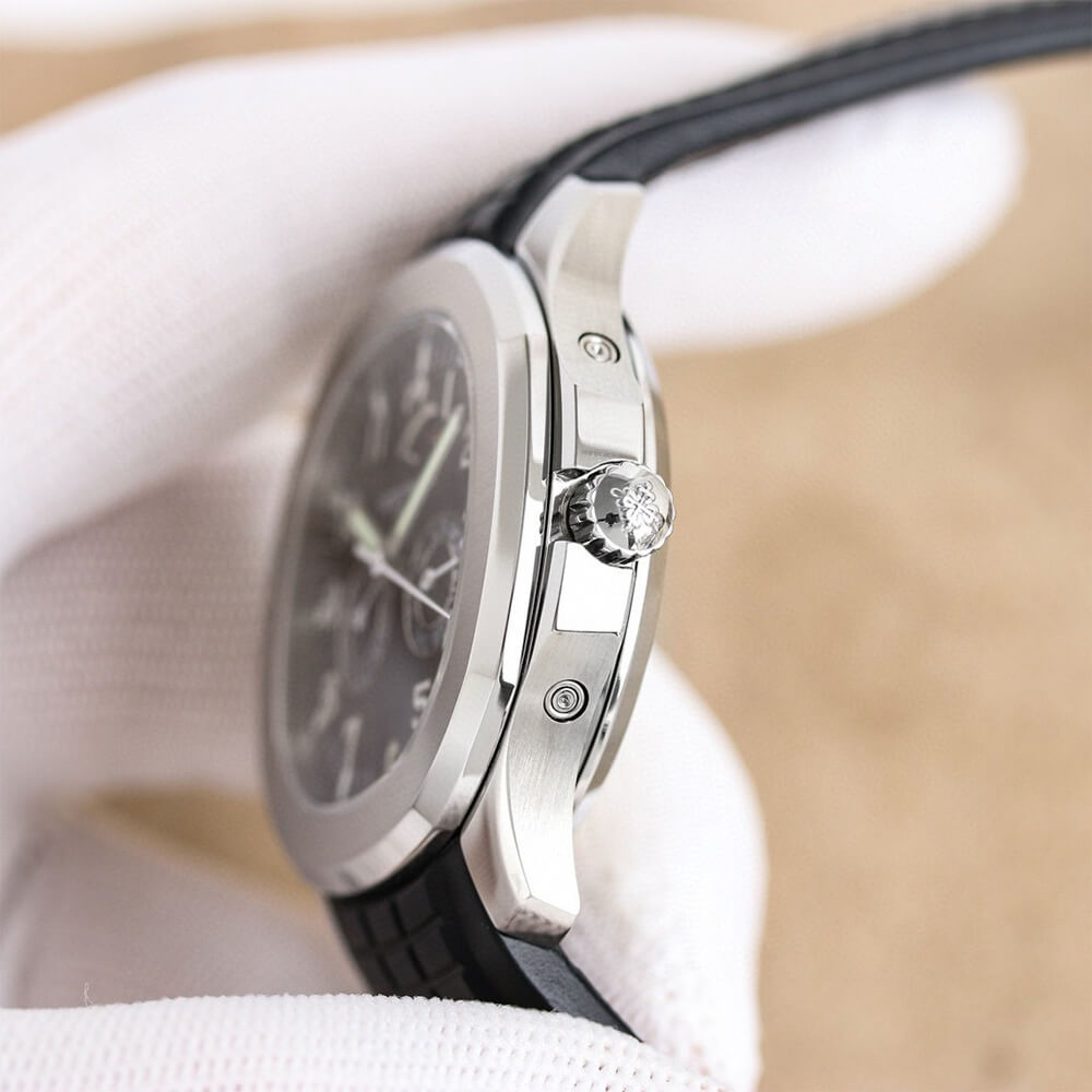 Patek Philippe Aquanaut 5261R-001