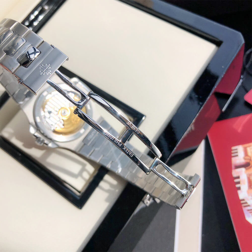 Patek Philippe Nautilus 5711/1A