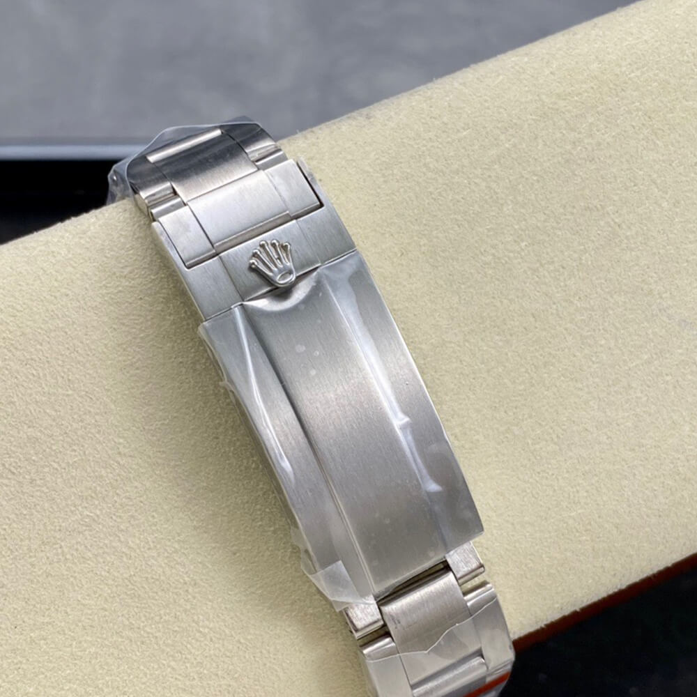 Rolex Submariner Date