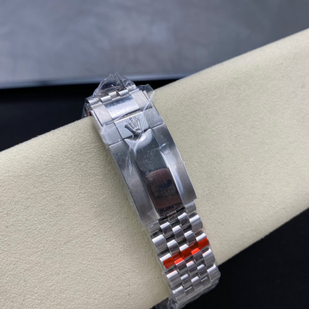 Rolex Submariner Date