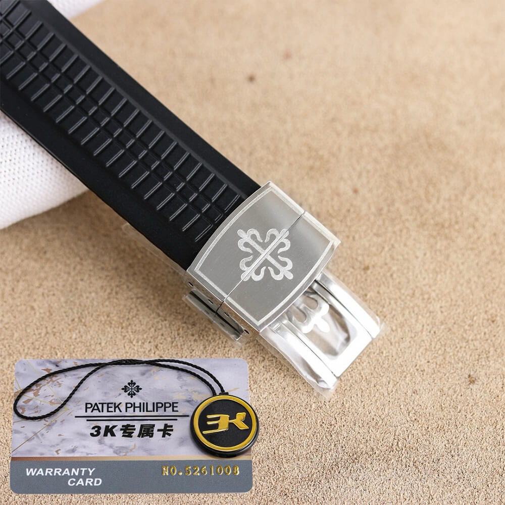 Patek Philippe Aquanaut 5261R-001