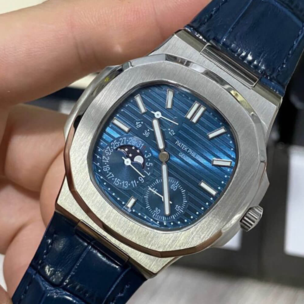 Patek Philippe 5712A